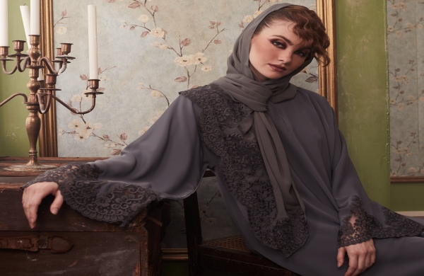 VOUGE RAYA AVAILABLE NOW